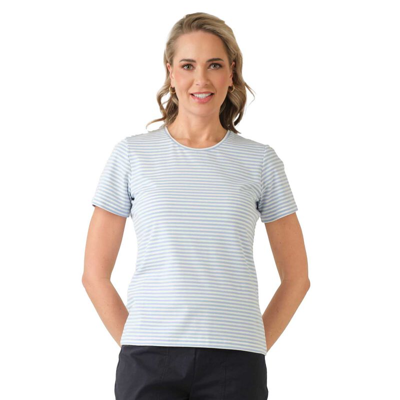 B Essentials Short Sleeve Tee image number 4